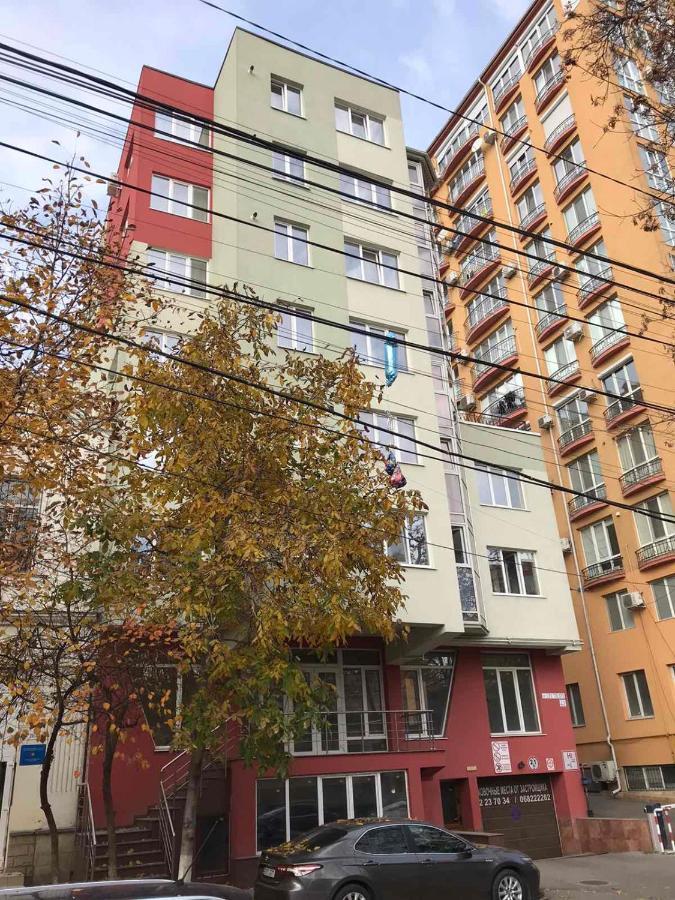 2br+living Downtown Apartment