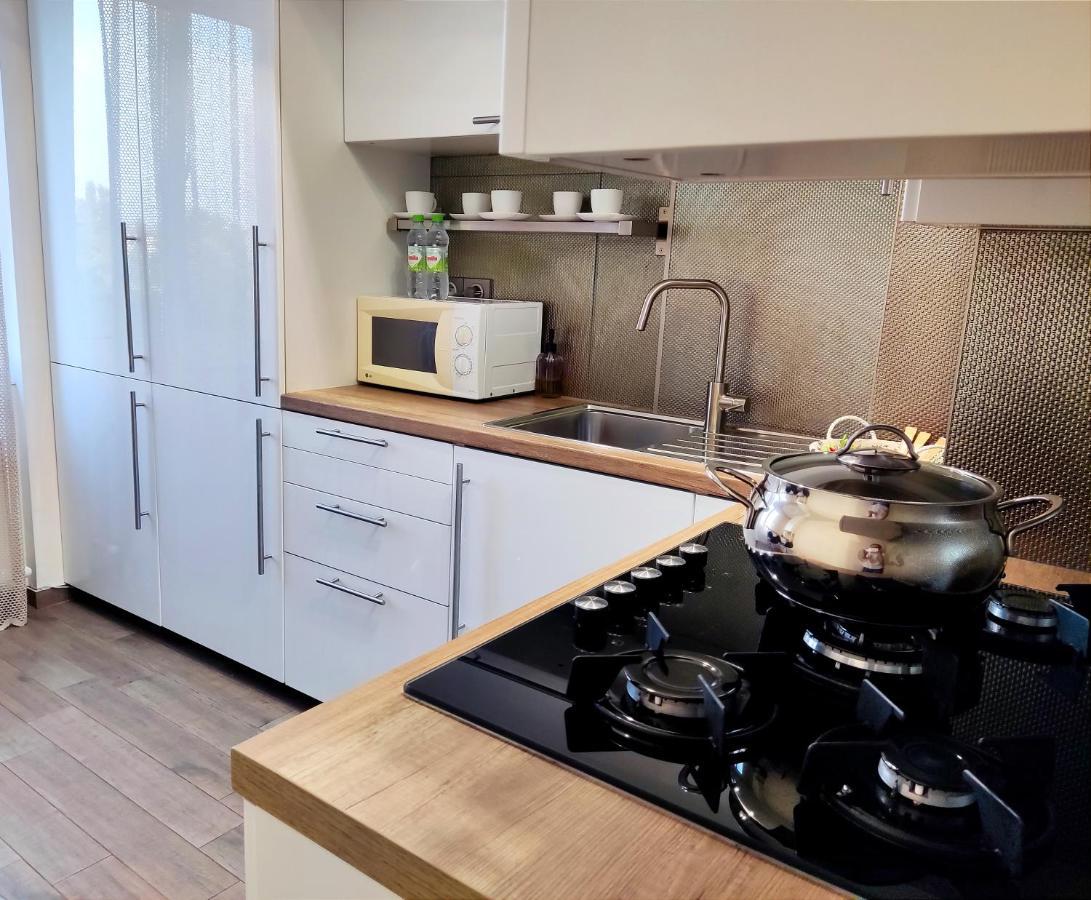 2br+living Downtown